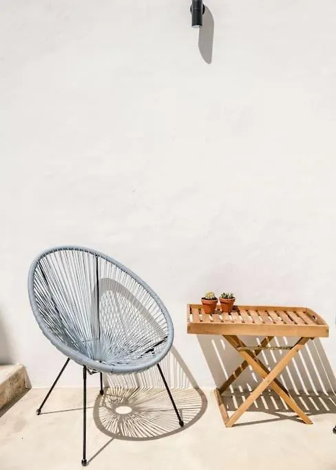 Traditional House: Private Pool And Sunny Terrace Portimao Villa